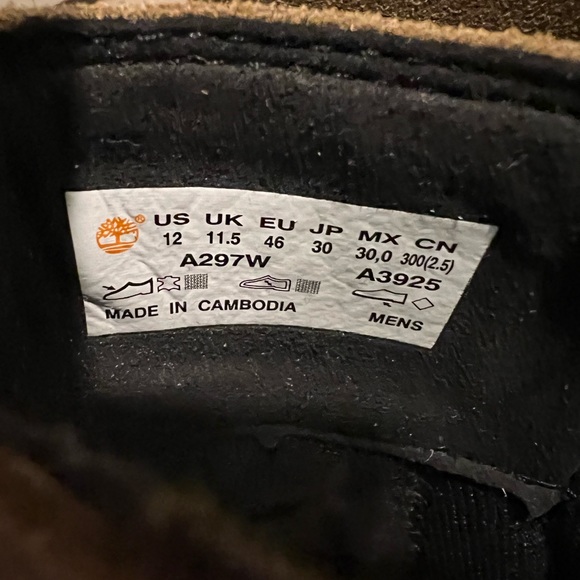 Size 12 Men’s, new, never worn Timberland “Chelsea” boots. - Picture 3 of 4